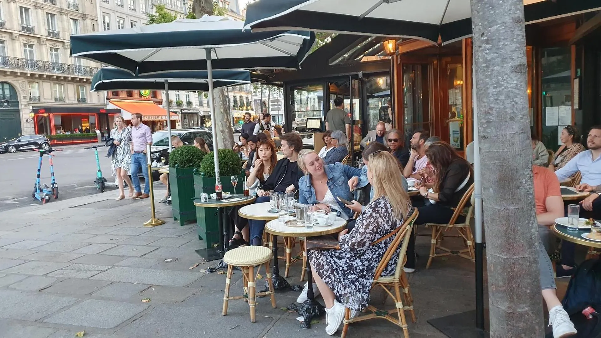 Apartmán Stuning Place ,Gare Montparnasse ,Center Paris ,Front Of Metro