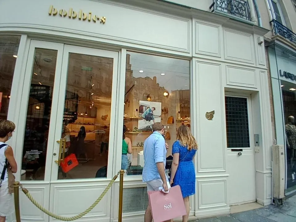 Homestay Stuning Place ,Gare Montparnasse ,Center Paris ,Front Of Metro Apartment