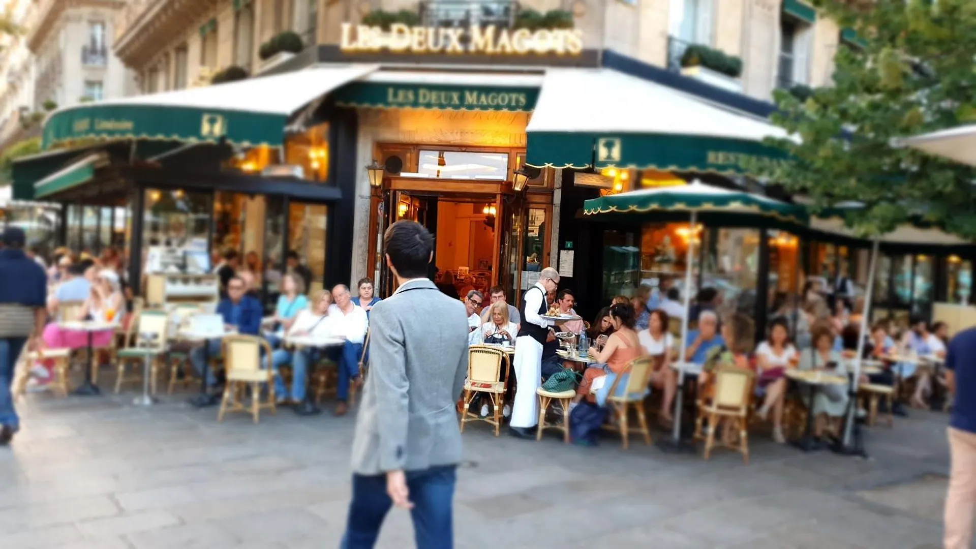 Stuning Place ,Gare Montparnasse ,Center Paris ,Front Of Metro Apartment France
